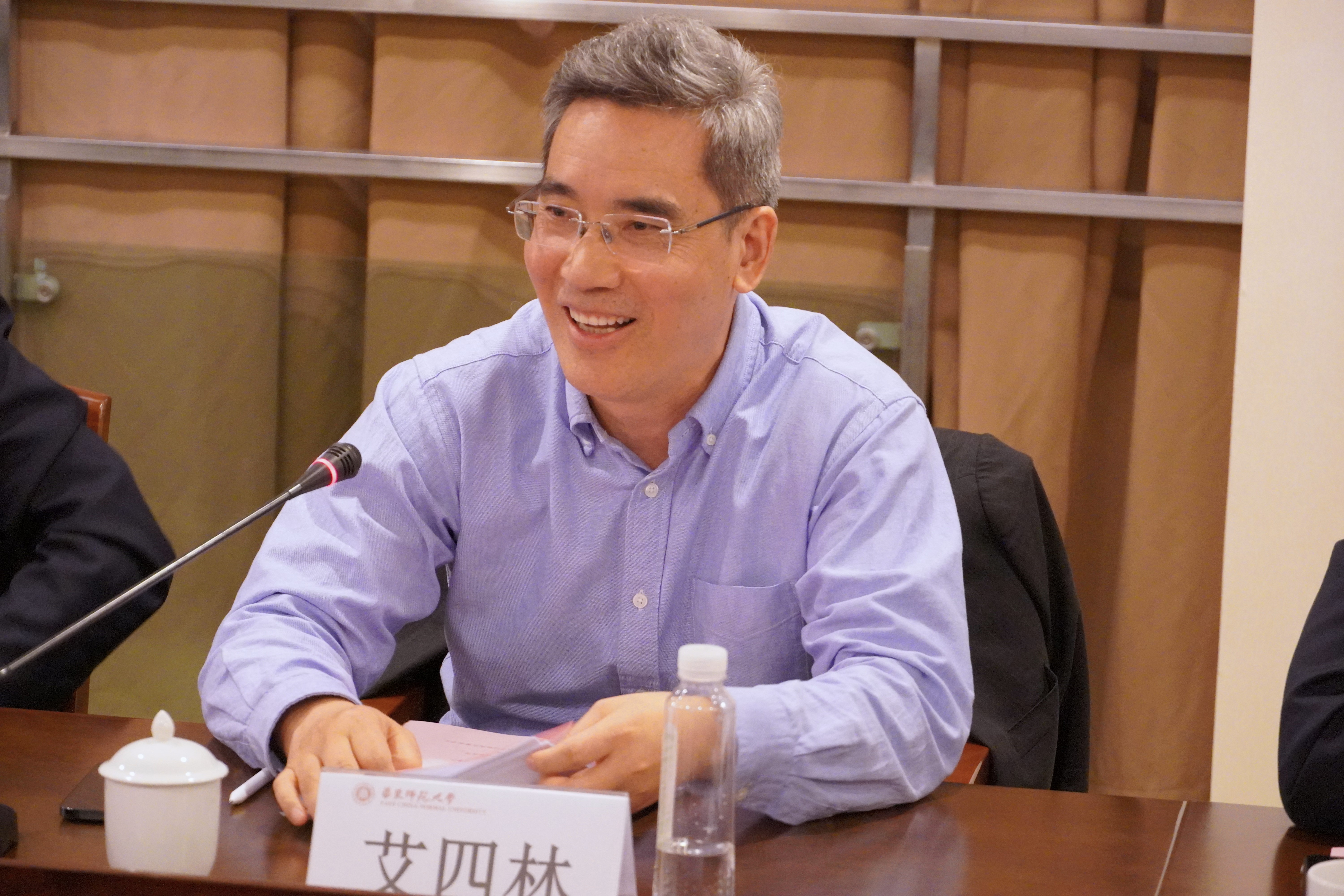 指导4.JPG 指导4.JPG