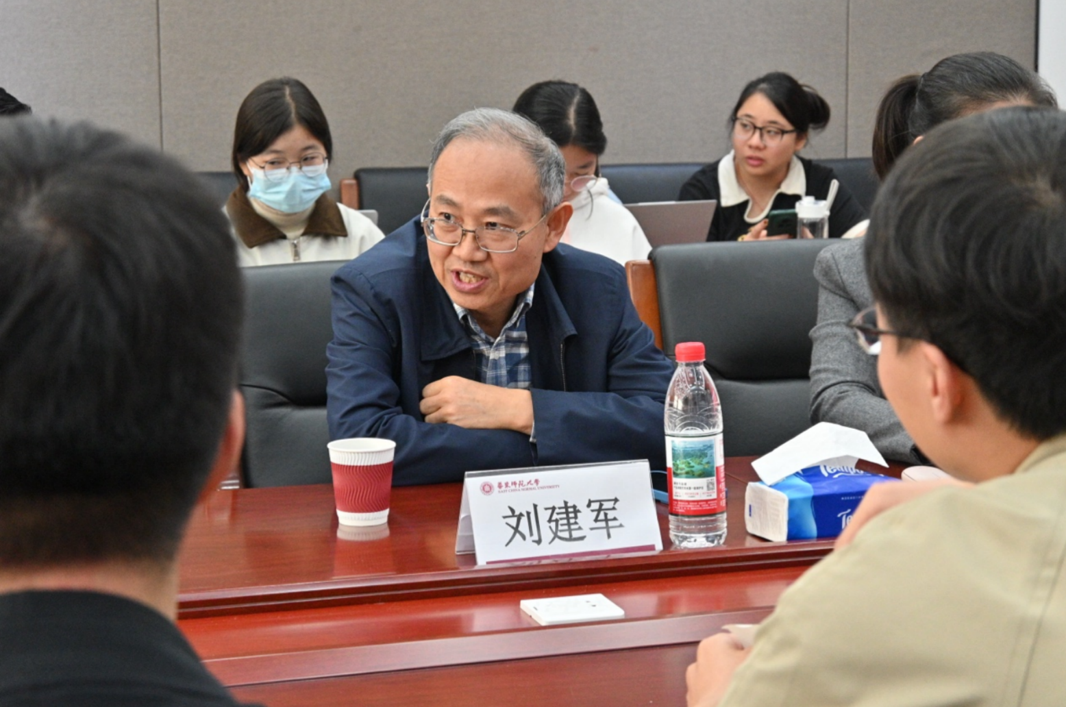 截屏2025-11-21 09.18.31.png 截屏2025-11-21 09.18.31.png