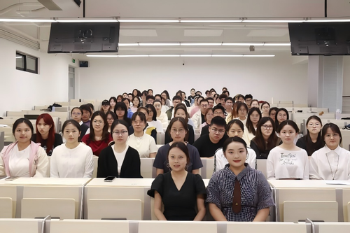 图 4 结业仪式合影留念.png